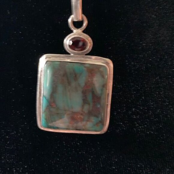 3 pendants - Picture 3 of 3